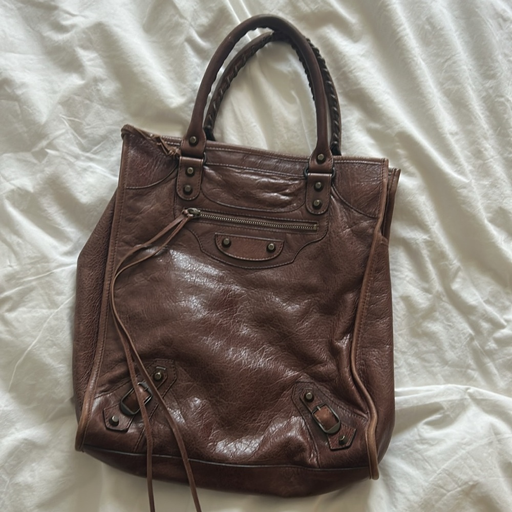100% authentic Balenciaga Brown Leather Tote Bag